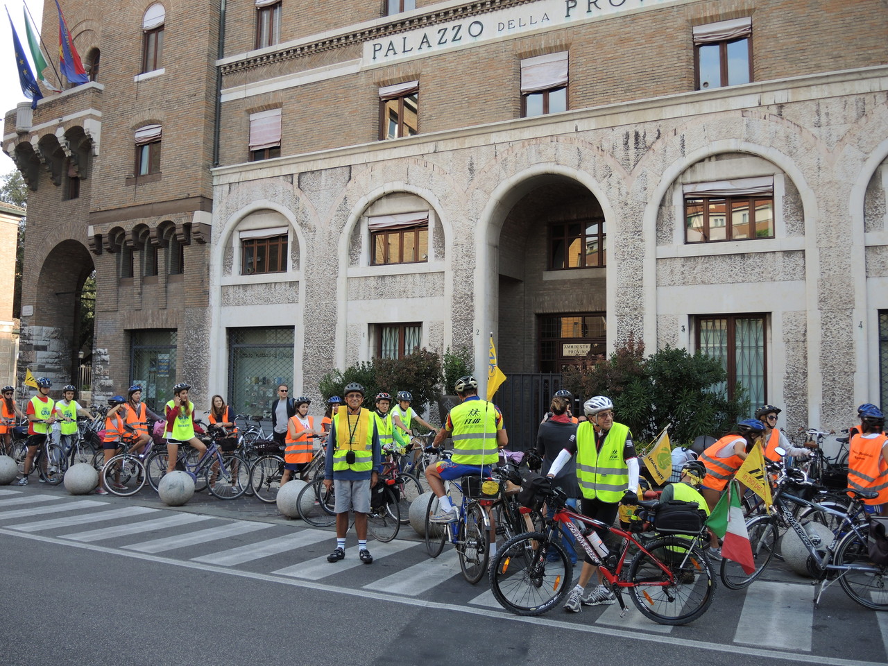 partenza dal Palazzo della Provincia di Ravenna