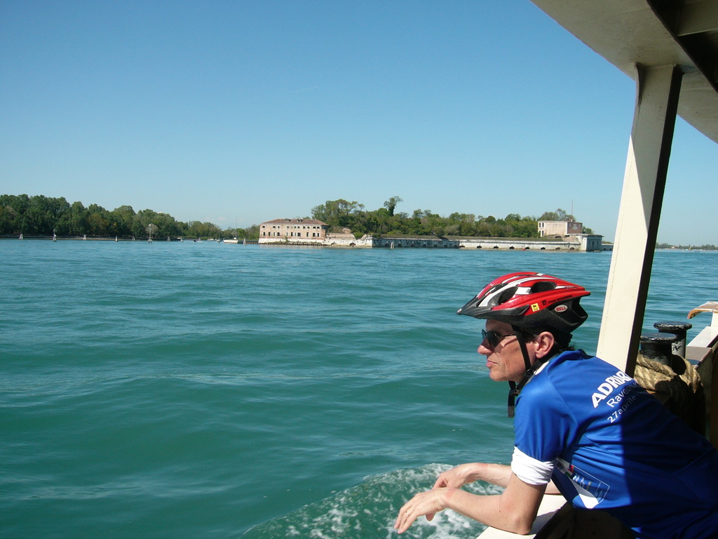 Sul traghetto tra Lido e Punta Sabbioni