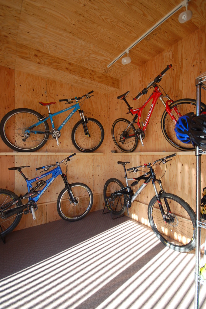 趣味の部屋 自転車 本多健建築設計室 一級建築士事務所 趣味の部屋 自転車 本多健建築設計室 一級建築士事務所