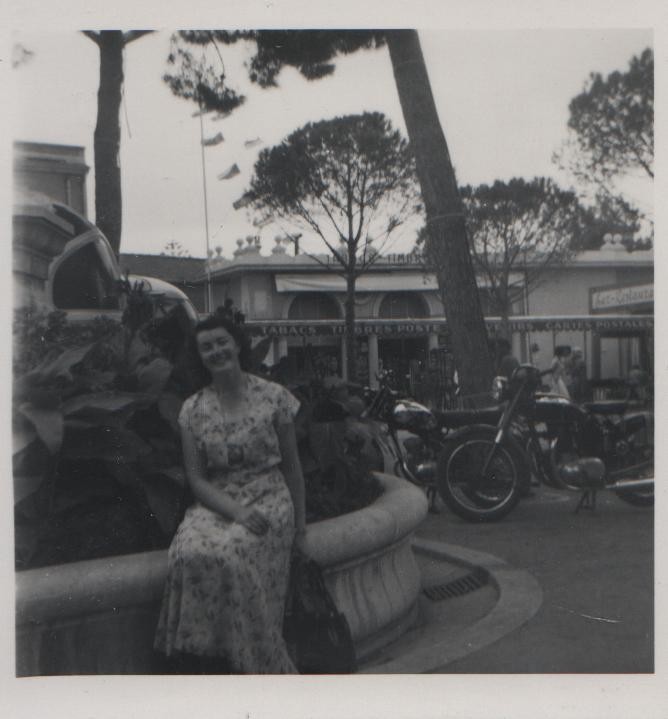 JGML collection: JGML in Ville France 1948