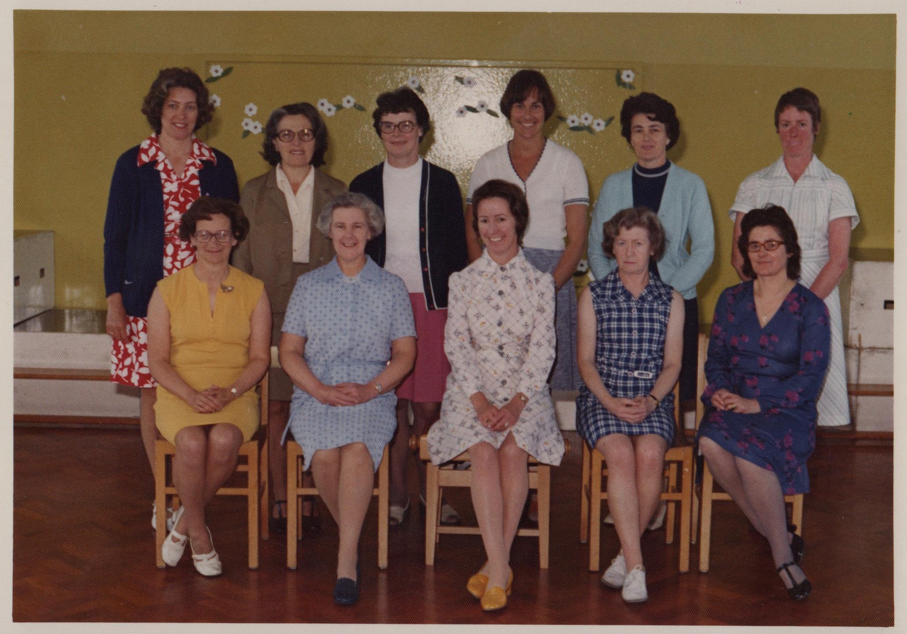 1976 Joan with Earl's Hall Infant staff