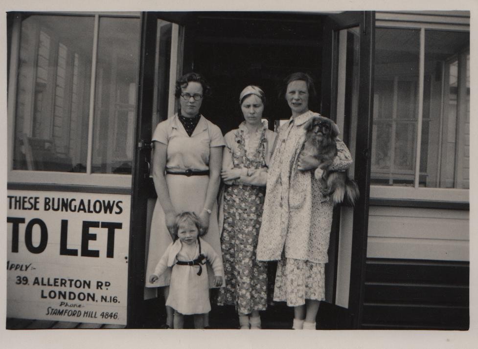 1937 on holiday at Jaywick. Joan, Dorothy, Anna with her son Dorning (b.1937) and the pekinese 'Baby'