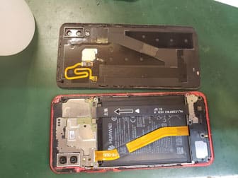 即日発送】HUAWEI nova 3 レッド SIMフリー 未開封新品 即日発送
