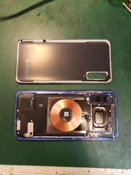 Xiaomi Mi9画面修理方法 - カバーガレージ恵比寿｜スマホ