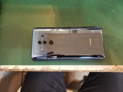 Huawei mate10pro ブルー SIMロック解除 バッテリー交換済み