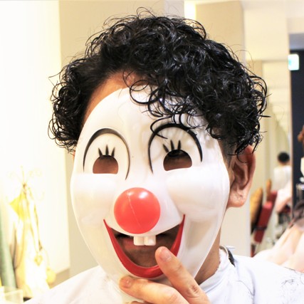 パーマ後の正面の写真をお面で撮らせていただきました。ありがとうございました。