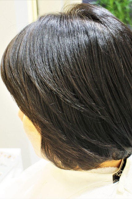 高田西からのお客様、3か月ぶりの縮毛矯正です。