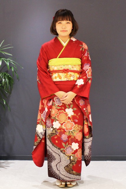 横浜の成人式にご出席。振袖の着付けをお手伝いしました。おめでとうございます。ありがとうございました