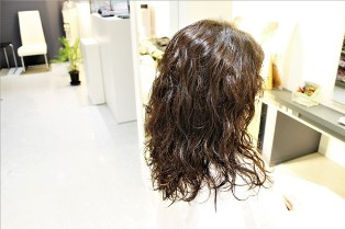 パーマとヘアカラー
