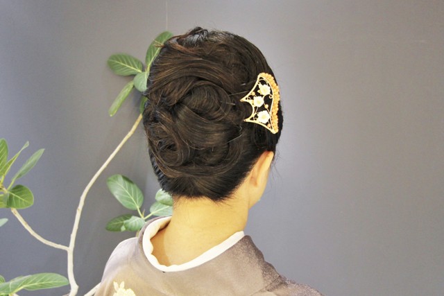 大阪から来てくださったお客様。東京フォーラムでのパーティーに行かれるためヘアセットしました。ありがとうございました