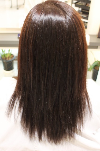 縮毛矯正とヘアカラーを一緒に ありがとうございました