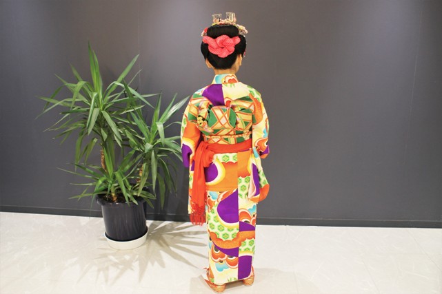 うしろ姿