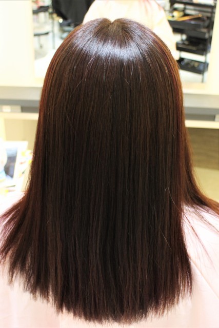 縮毛矯正とヘアカラーしました ありがとうございました