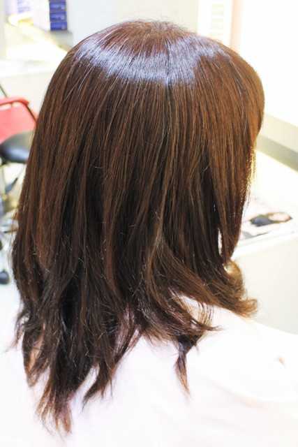 縮毛矯正の他に毛先のデジタルパーマとヘアカラーも。　ありがとうございました