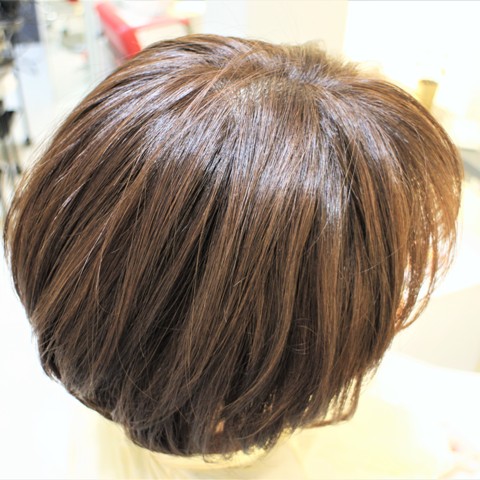 髪の艶の違いが判るでしょうか。ありがとうございました