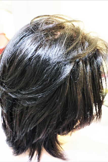 縮毛矯正とデジタルパーマ、ヘアカラーしました。週末の同窓会は楽しんできてください。G-upなら髪のツヤが違うのが判るでしょうか