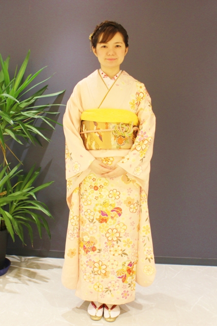 着付け港北区綱島西にある美容院キュライヘアーで着付け。着付けも得意なヘアサロン。