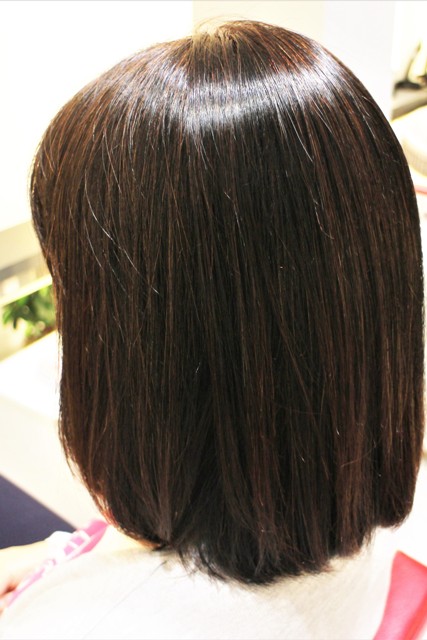 およそ4か月ぶりの縮毛矯正はヘアカラーも一緒に。デジタルパーマで毛先をワンカール