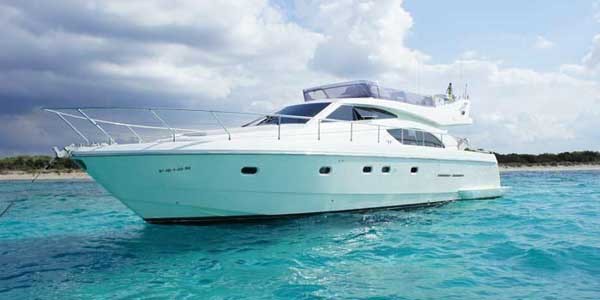 Ferretti 53