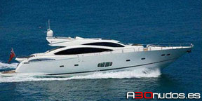Yate lujoso de alquiler en Ibiza