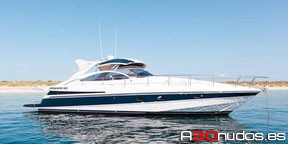 Pershing 45 de alquiler en Ibiza