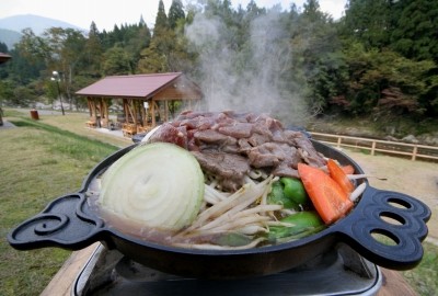 ジンギスカン　個別ブース　川沿い　ペット連れＯＫ　手ぶら　日帰り　四季の森バーベキューブース　ｂｂｑ　ドッグラン　雨でもＯＫ　デイキャンプ　グランピング　岐阜　板取川　釣り　モネの池   バーベキュー