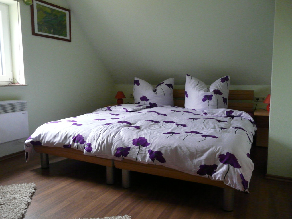 Schlafzimmer 2