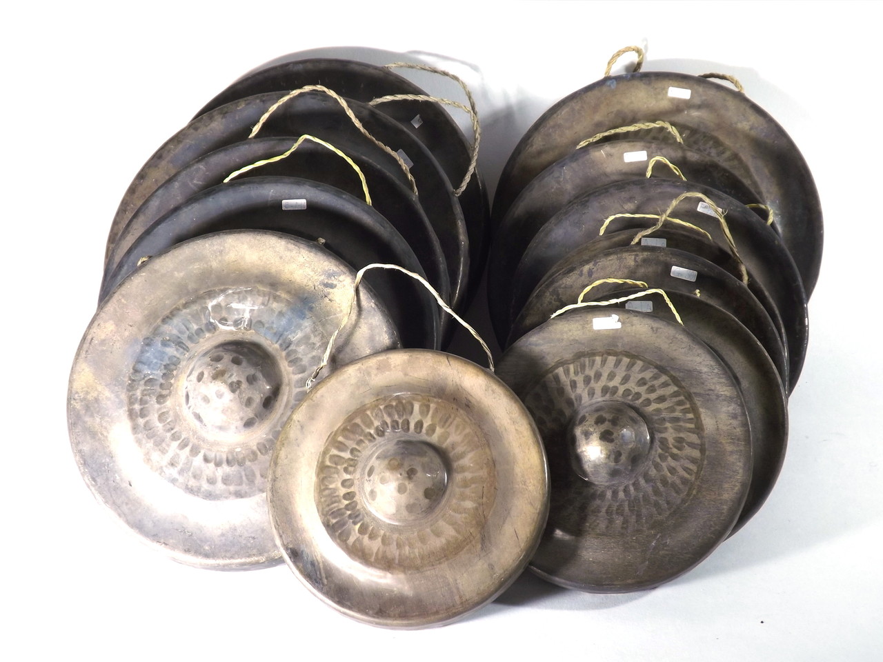 Les Gongs Vietnamiens musicenroute, instruments du monde