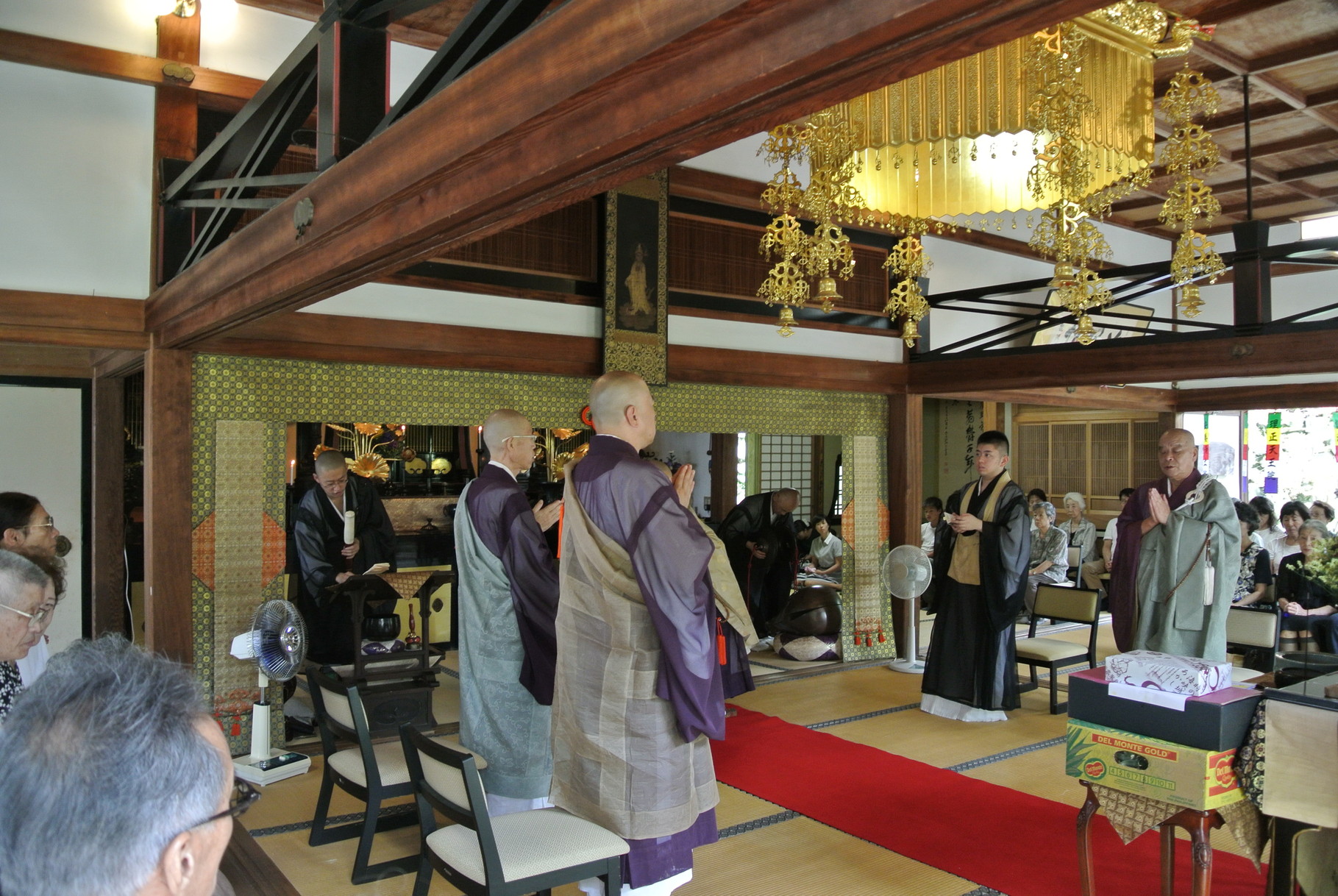 恒例の山門大施餓鬼会が開催されました