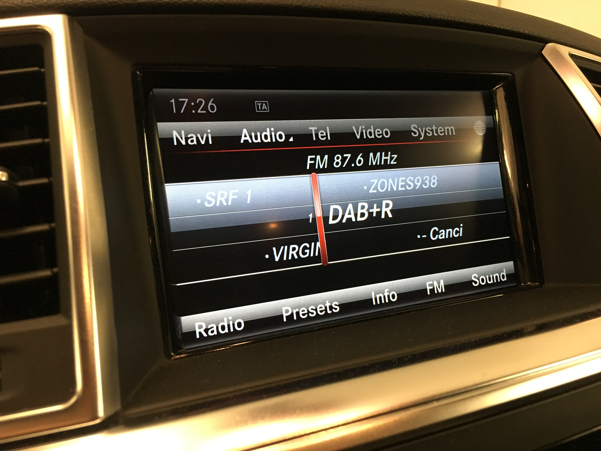 Conseils pour mieux capter le DAB+ en voiture - Radios - Libre-Antenne -  Radioactu