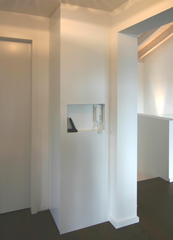 SIEHT AUS WIE EIN GANZ NORMALER SCHRANK....