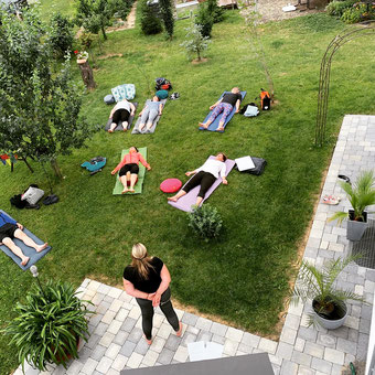 Im Garten - MITTENDRIN