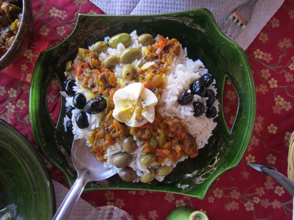 Cuisine marocaine à la Kasbah Aladdin à M'Hamid