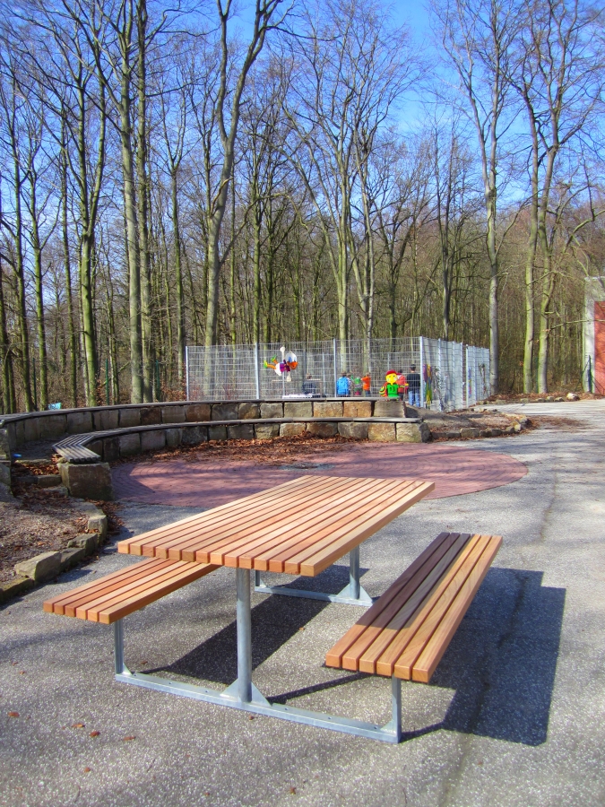 Table-/Bench Combination