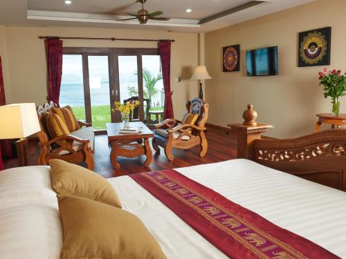 Sara Beachfront Boutique Resort Beachfront Suite
