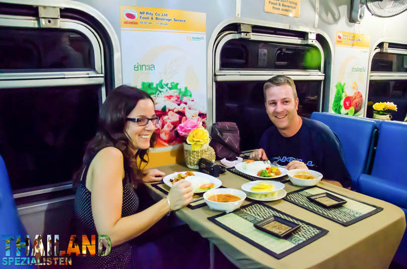 Zugreise von Bangkok nach Chiang Mai