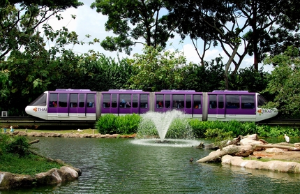 Die lustige Airport-Bahn im Savanaphum Airport, Bangkok (BKK)