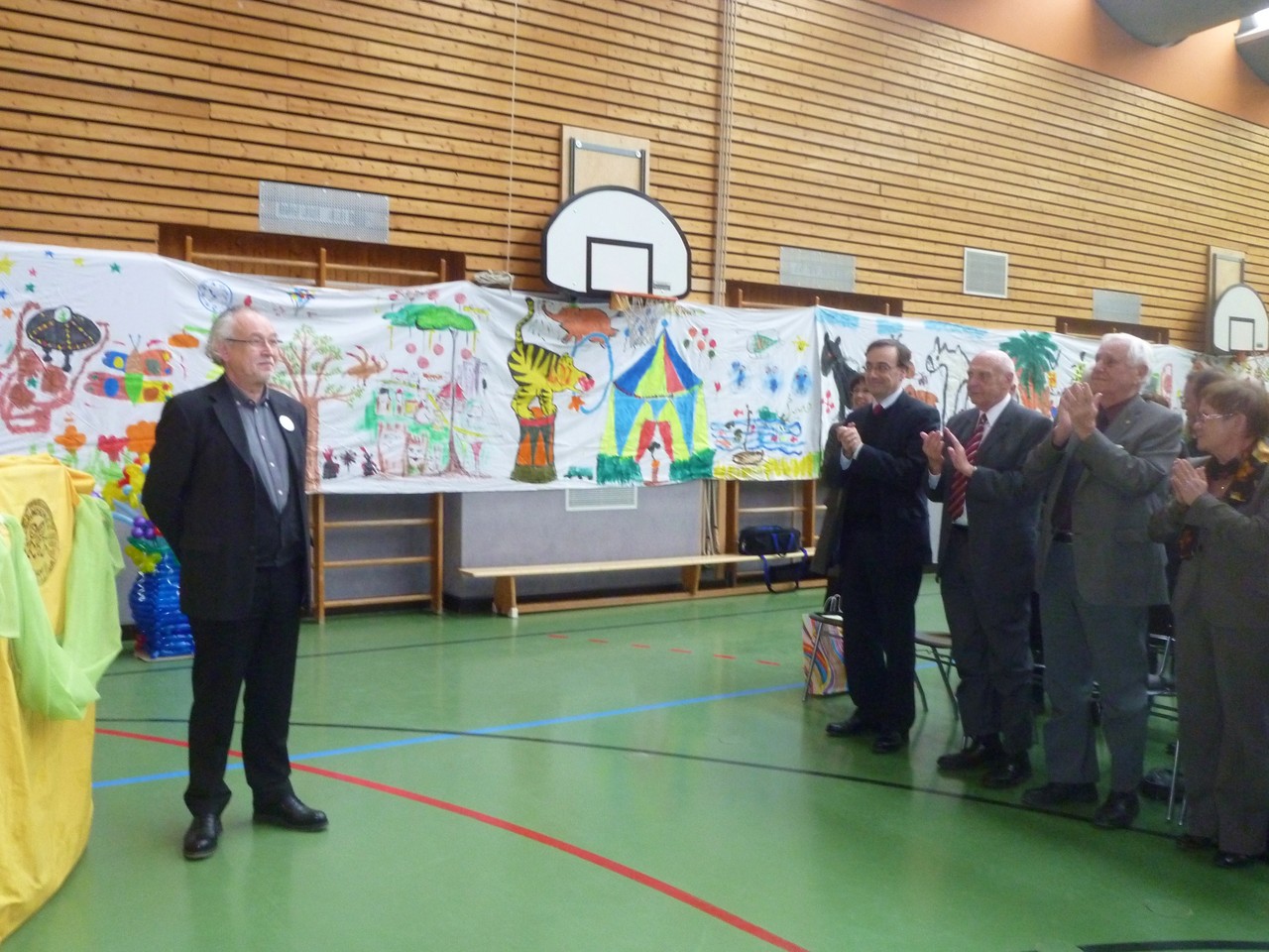 Foto O. Kindermann, Standing ovation erhält Herr Blaum zum Ende seiner Ausführungen