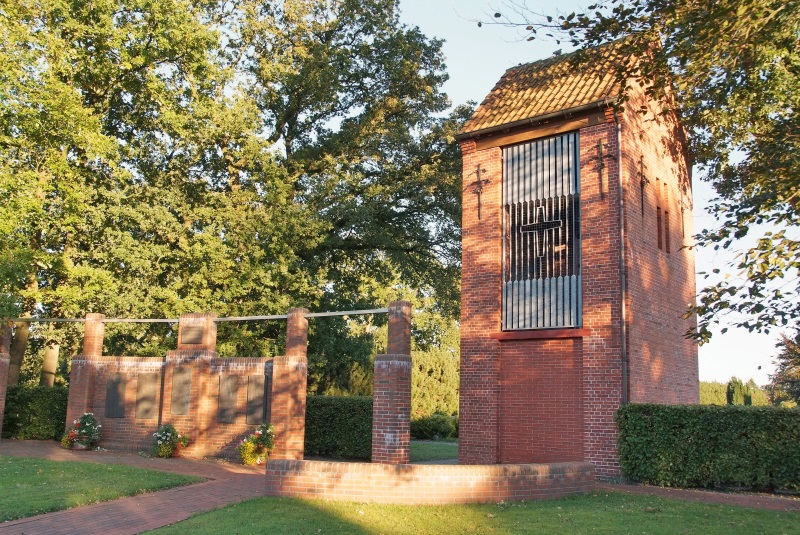 Flachsmeer - ev.-luth. Auferstehungskirche - Glockenturm