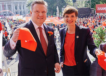 Bild: Rendi-Wagner und Ludwig bei Feier zum 1. Mai Quelle: SPÖ/Kurt Prinz , License: CC BY-SA 2.0