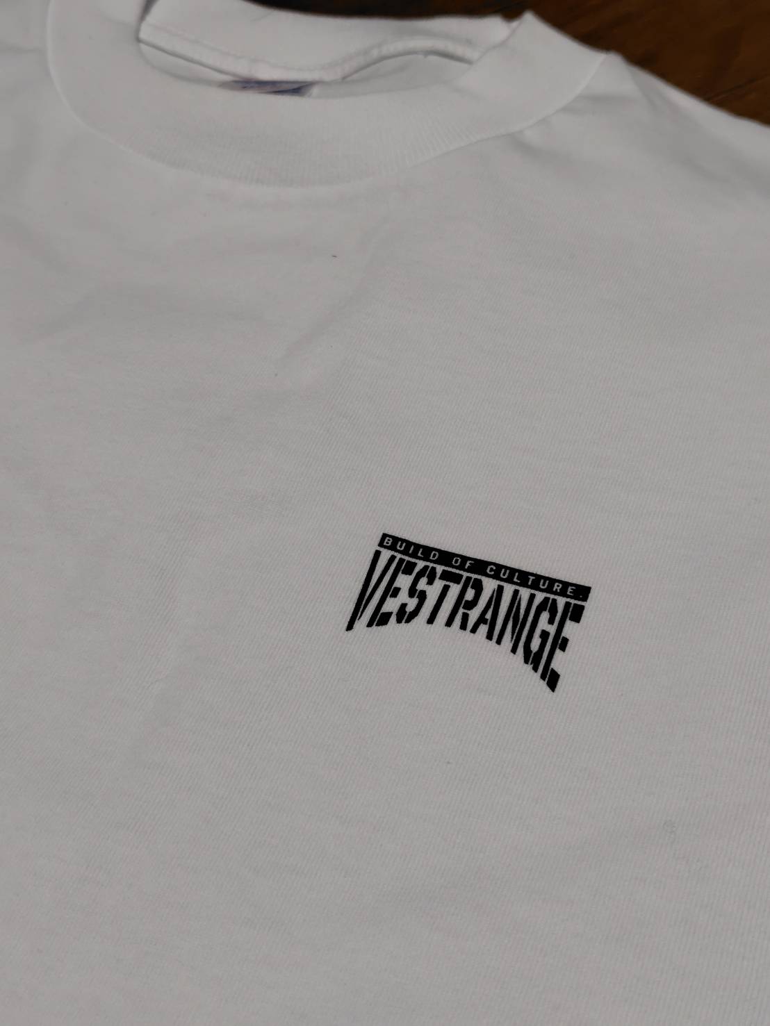 VESTRANGEロゴ入りTシャツ、発売！