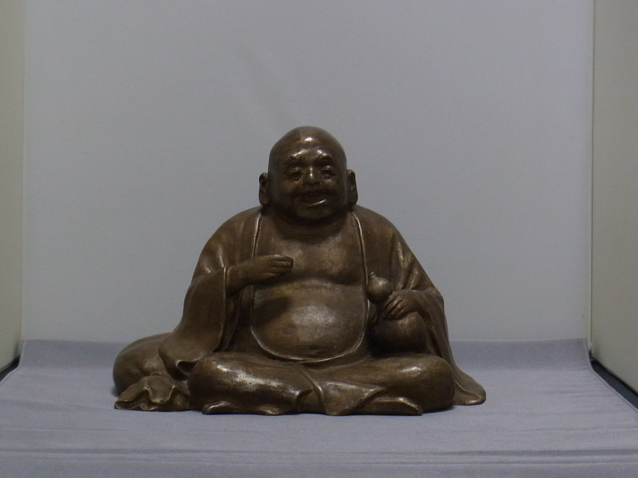 B24.祝杯布袋(米治一) - 高岡銅器展示館 B24.祝杯布袋(米治一) - 高岡銅器展示館