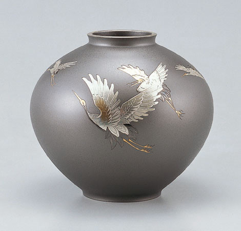 銅製花瓶(2) - 高岡銅器展示館 銅製花瓶(2) - 高岡銅器展示館