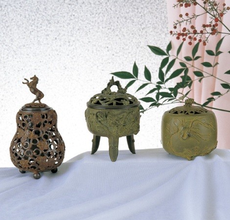 鋳銅製香炉(2) - 高岡銅器展示館 鋳銅製香炉(2) - 高岡銅器展示館
