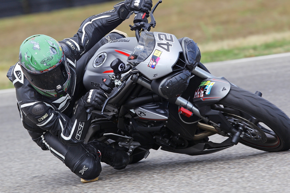 Street Triple RS auf der Rennstrecke 