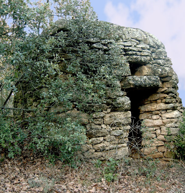 Chamaret, un borie du village.