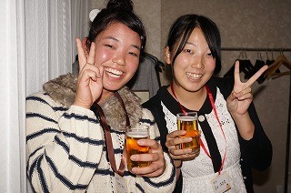 懇親会の様子