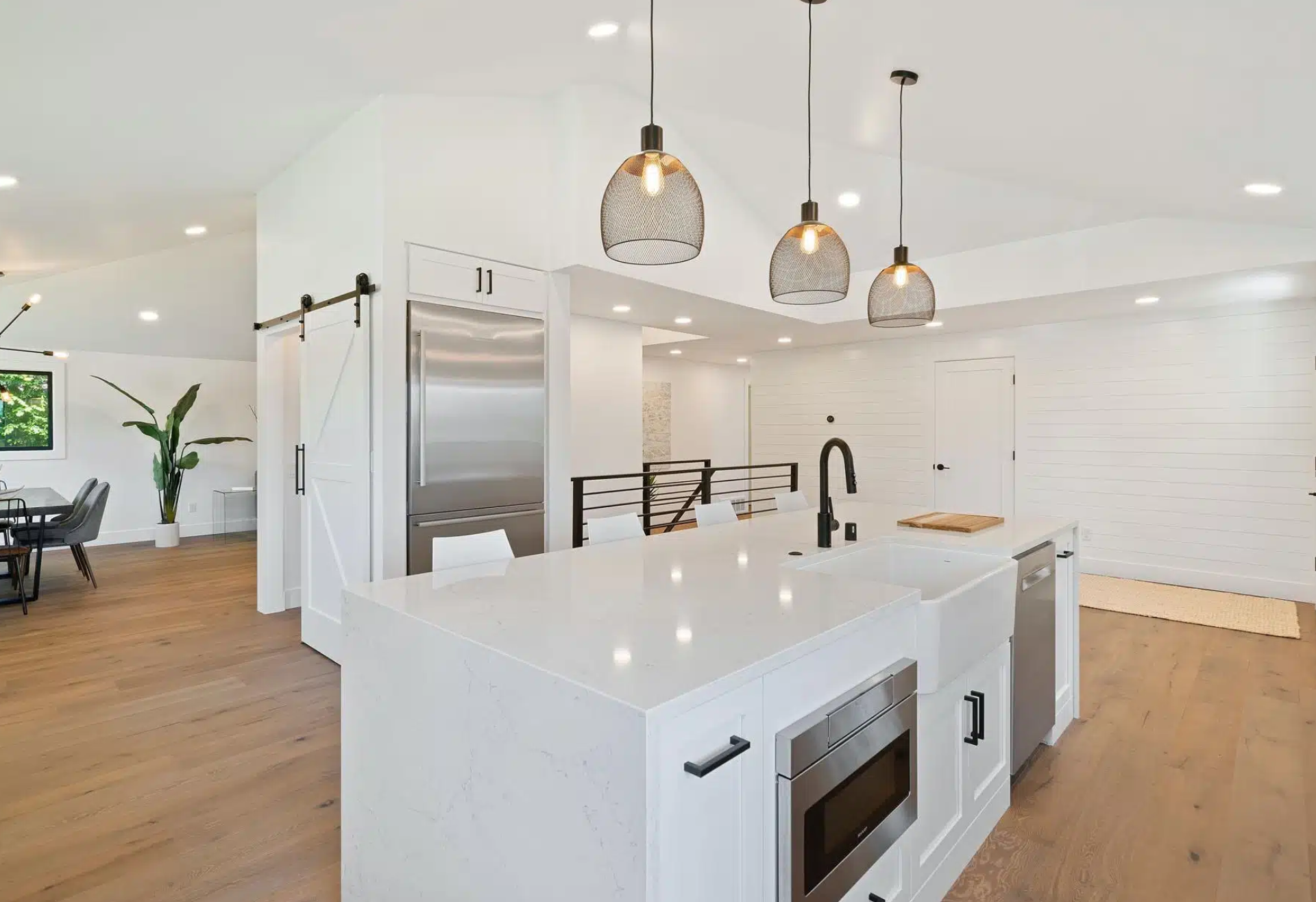 How to Remodel Your Kitchen on a Budget: 8 Essential Tips