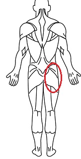真っ直ぐ立てない腰痛男性