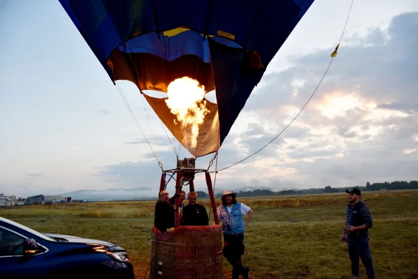 En Auvergne, vol en montgolfière au départ d'Issoire